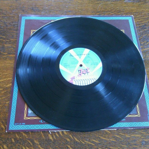 Vintage British Vinyl LP ELO Discovery  Don't Bring Me Down Jeff Lynne Gatefold - Picture 3 of 16